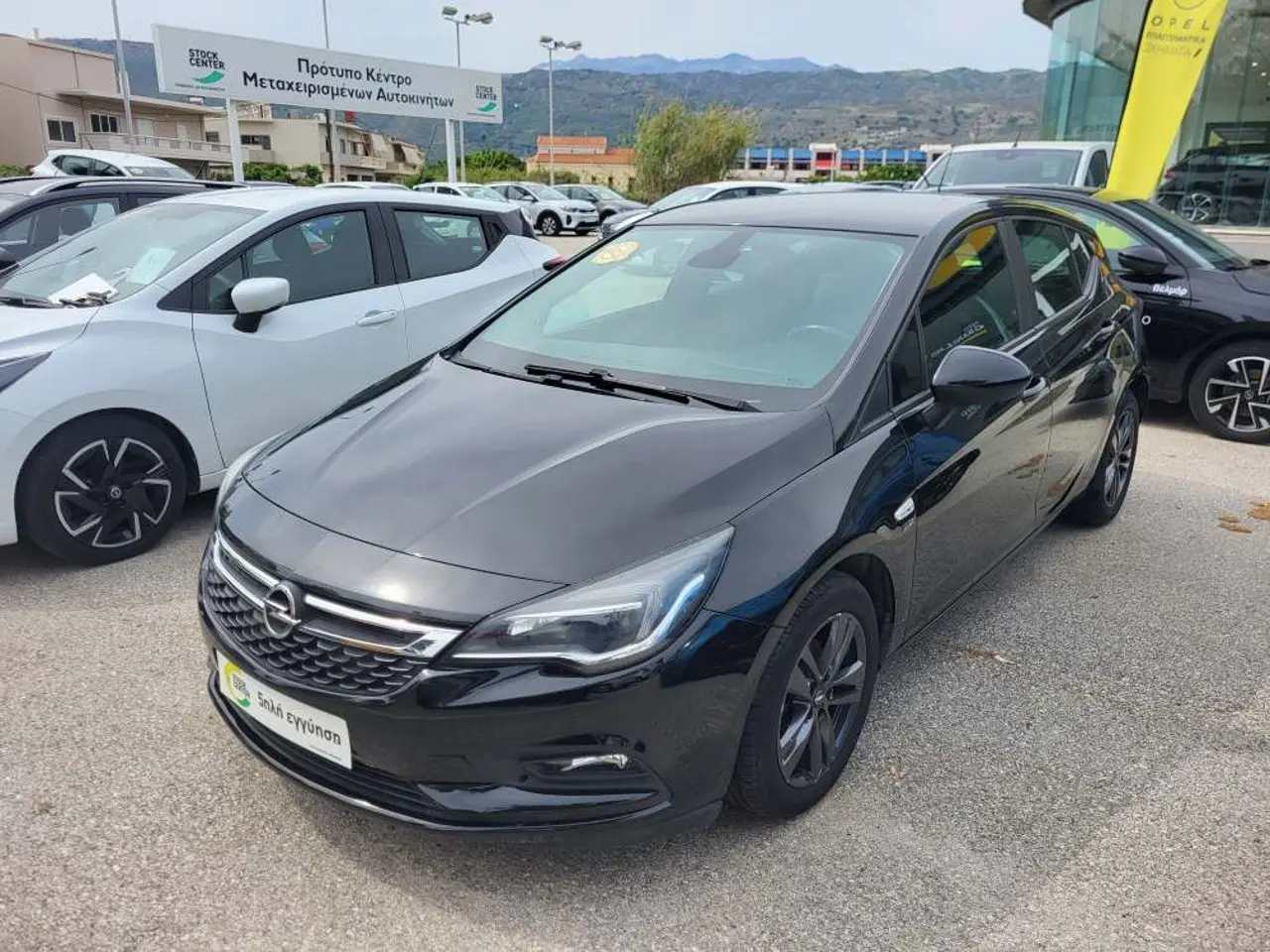 Opel Astra - View 3