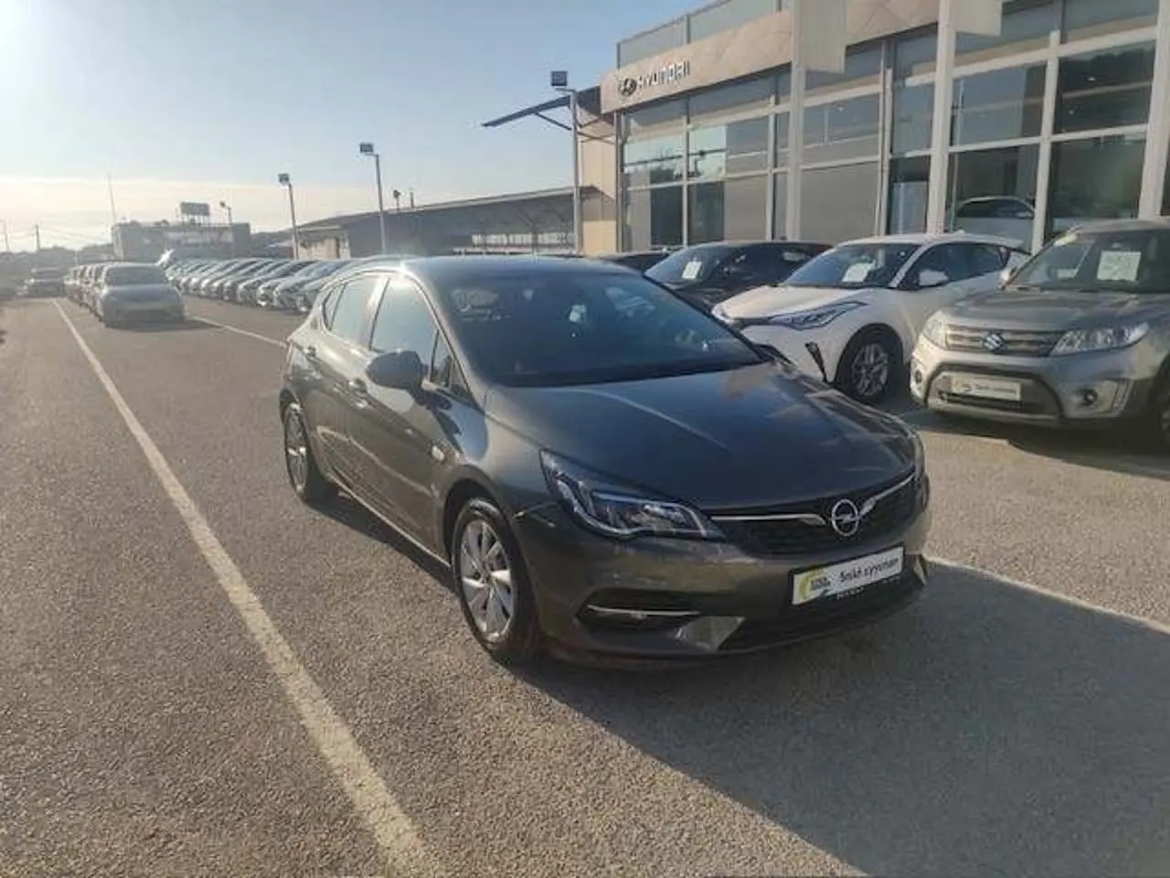 Opel Astra - View 1