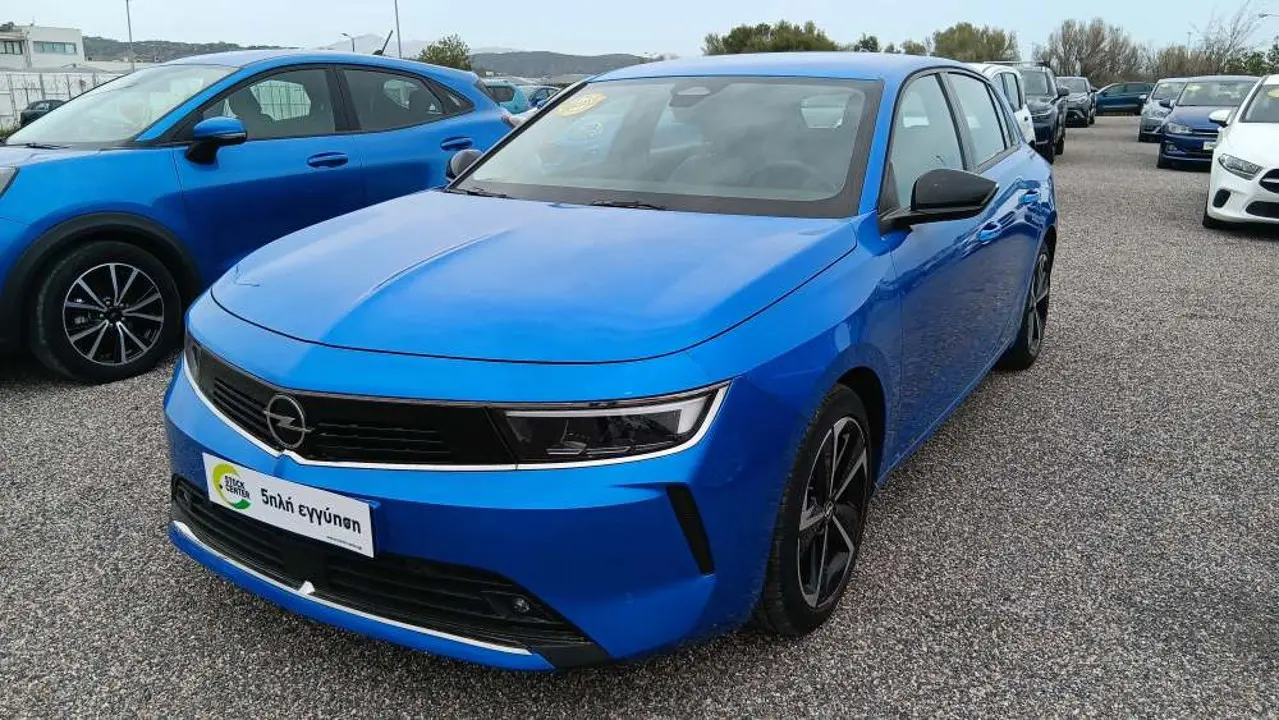Opel Astra - View 1