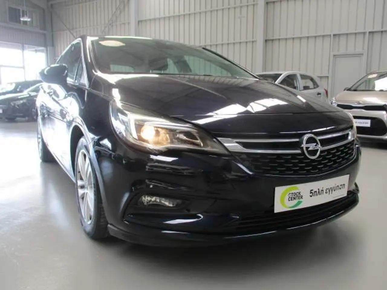 Opel Astra - View 1