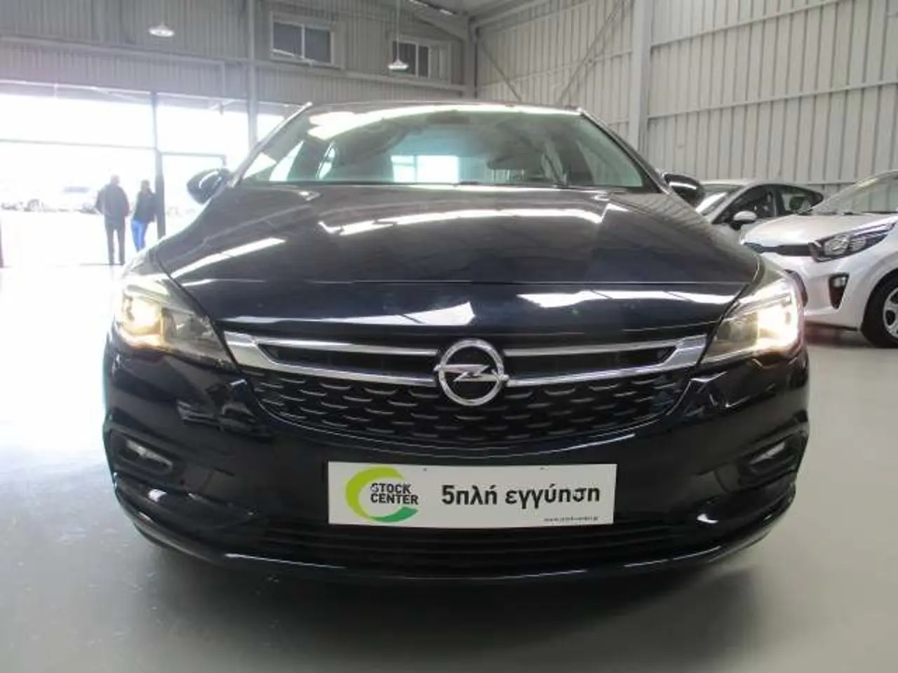 Opel Astra - View 2