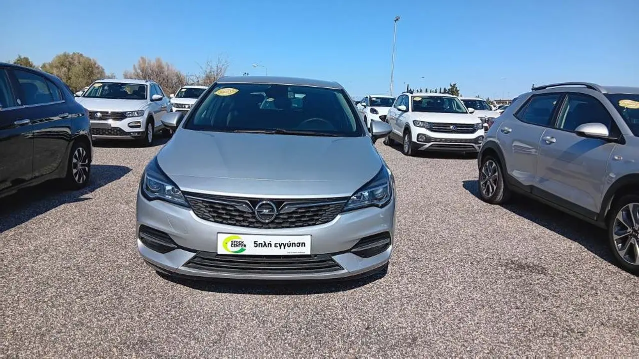 Opel Astra - View 2