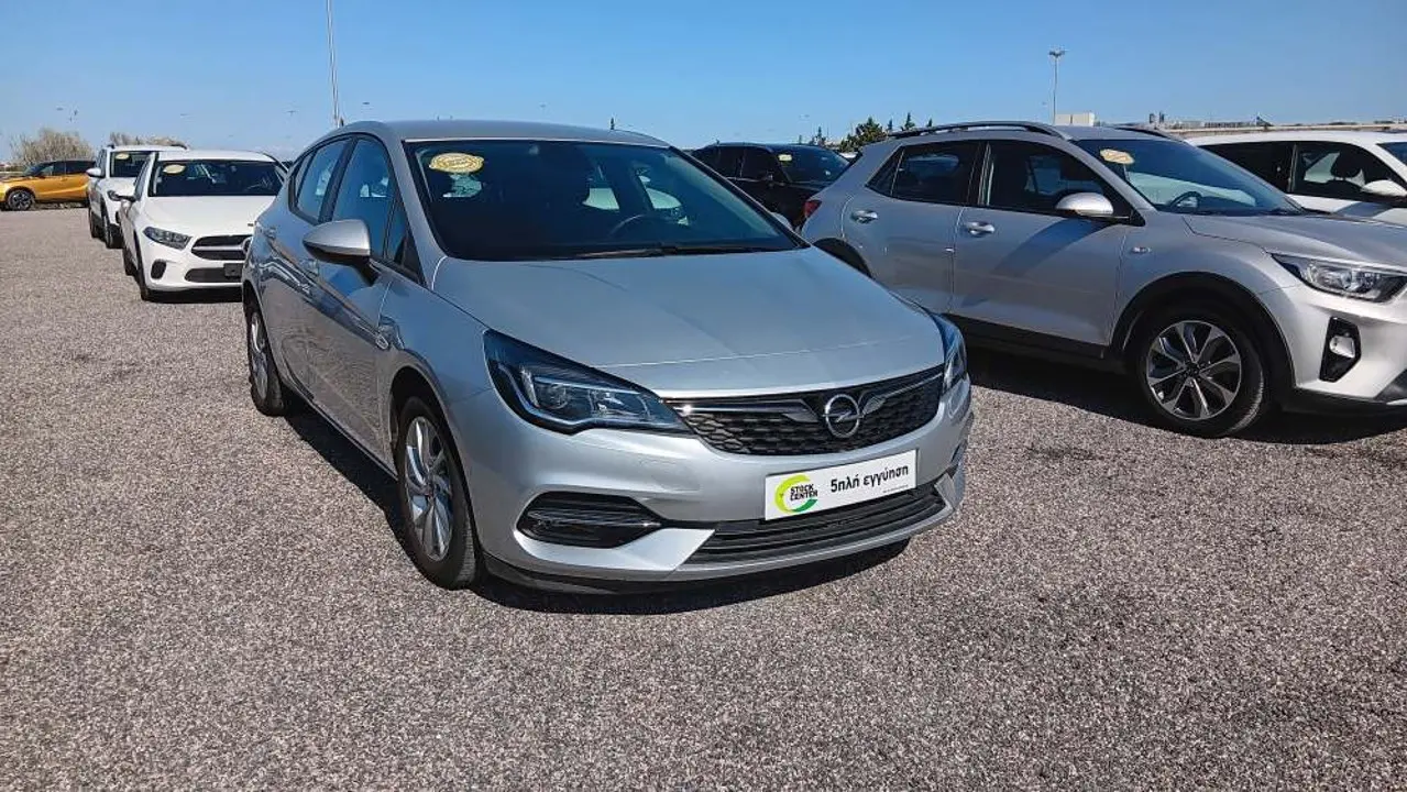 Opel Astra - View 3