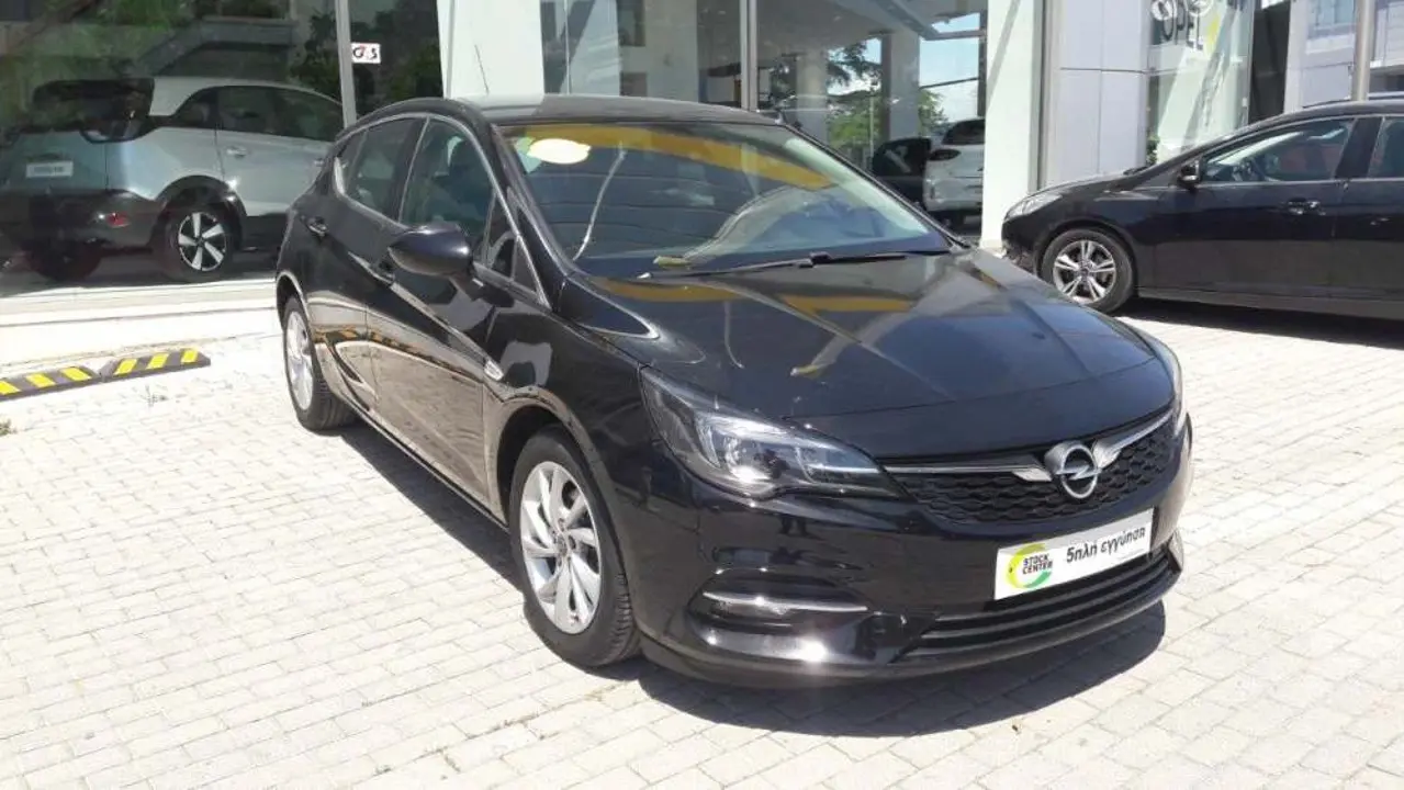 Opel Astra - View 1
