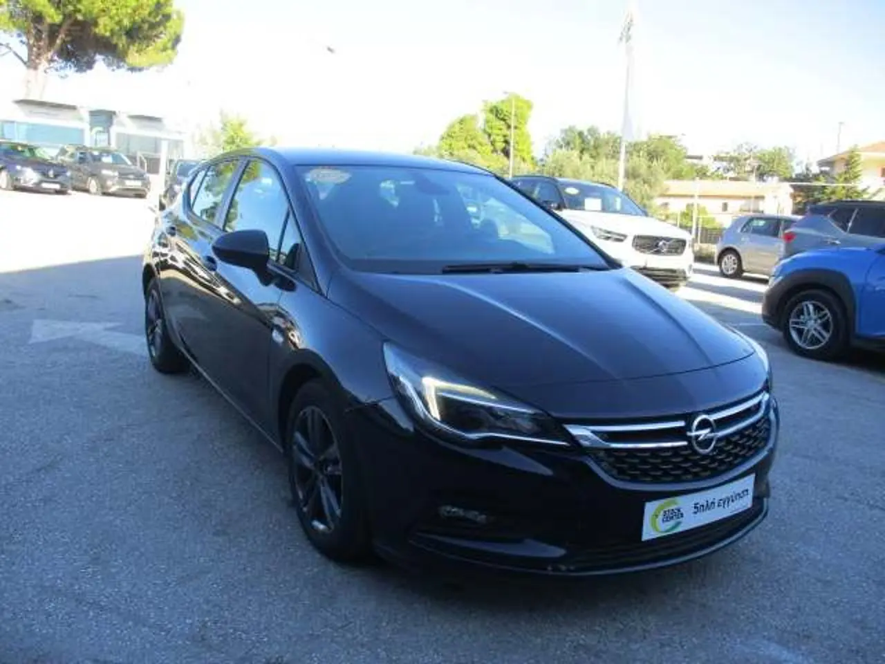 Opel Astra - View 1
