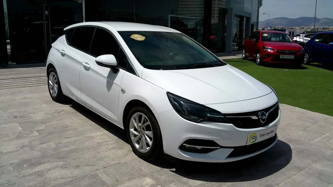 Opel Astra - View 1