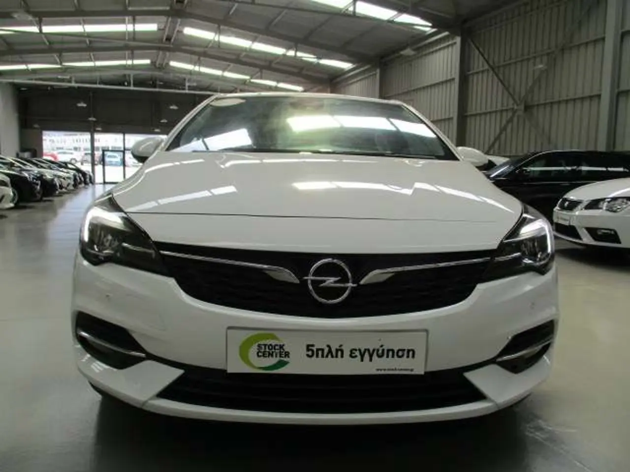 Opel Astra - View 2