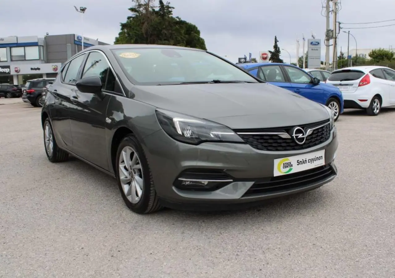 Opel Astra - View 1