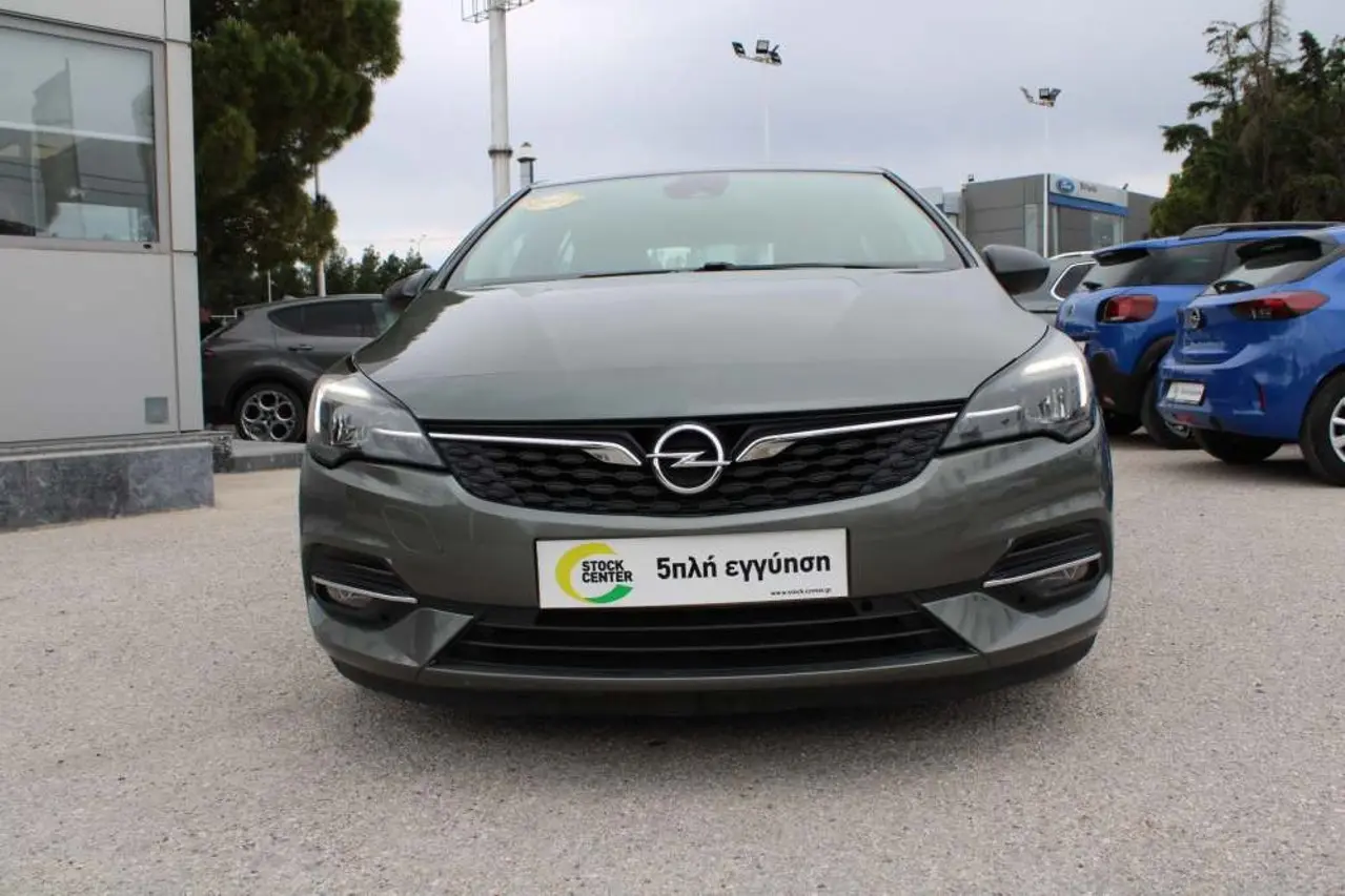Opel Astra - View 2