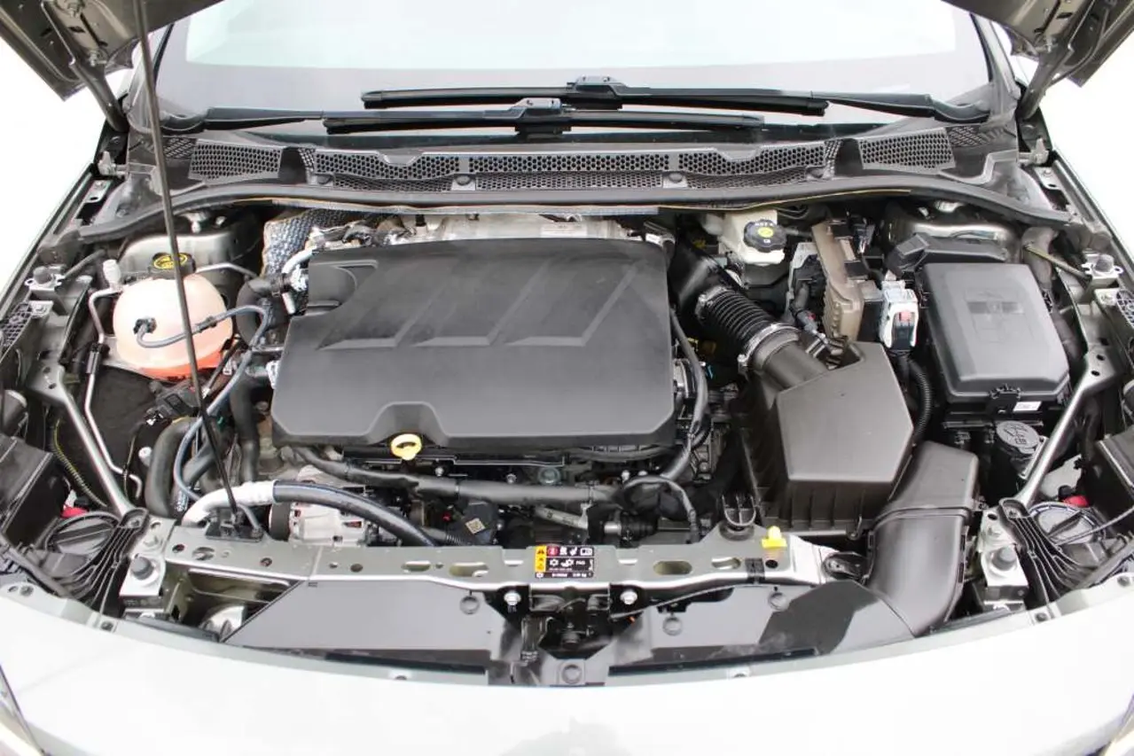 https://cdn.autoq.gr/websites/stock-center.gr/images/vehicles/opel-astra-5-hronia-eggyisi-elegance-diesel-gkri-2021-0/opel-astra-xem-1251-22.jpg