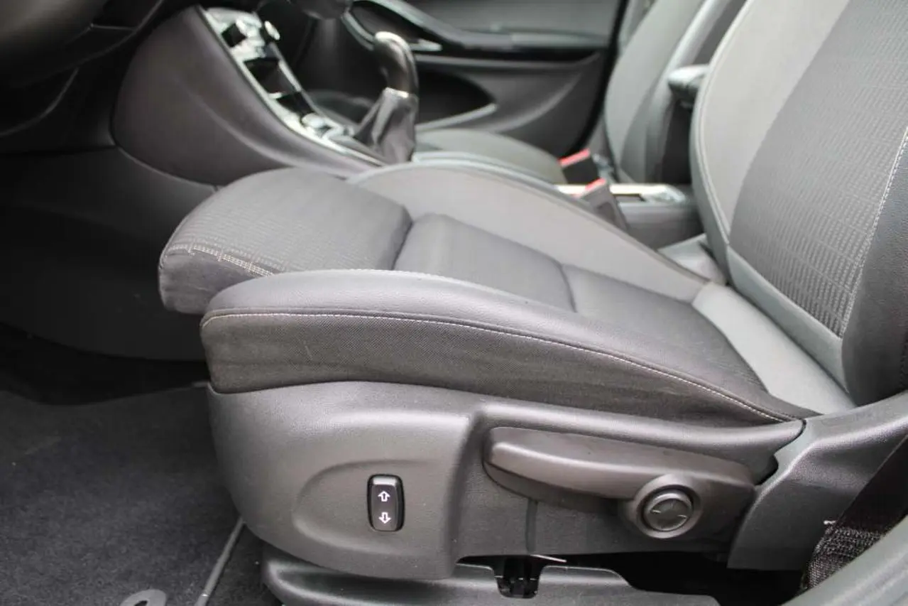 https://cdn.autoq.gr/websites/stock-center.gr/images/vehicles/opel-astra-5-hronia-eggyisi-elegance-diesel-gkri-2021-0/opel-astra-xem-1251-9.jpg