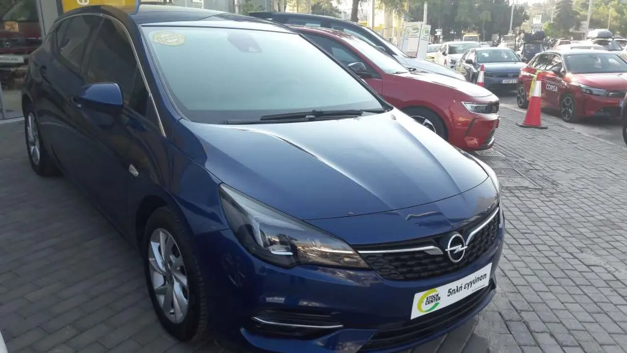 Opel Astra - View 1