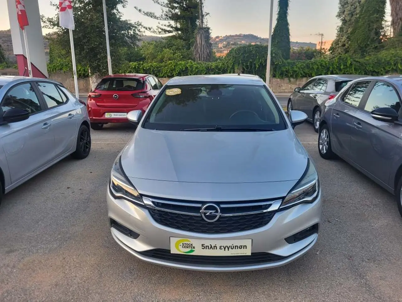 Opel Astra - View 3