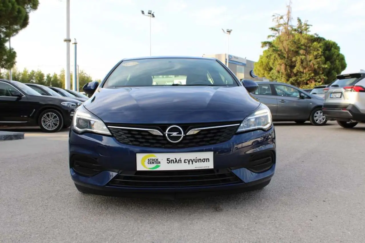 Opel Astra - View 2