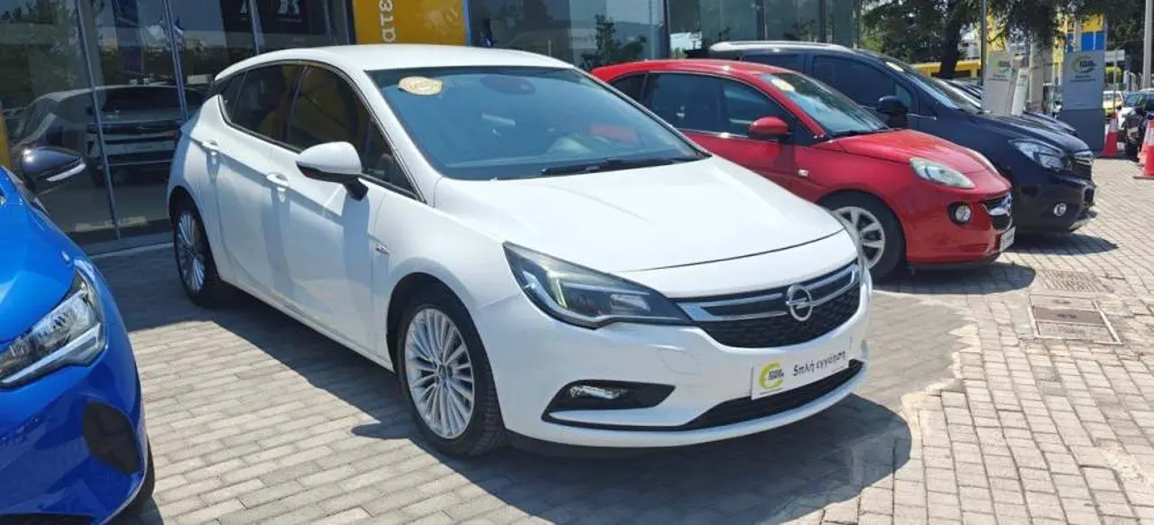 Opel Astra - View 1