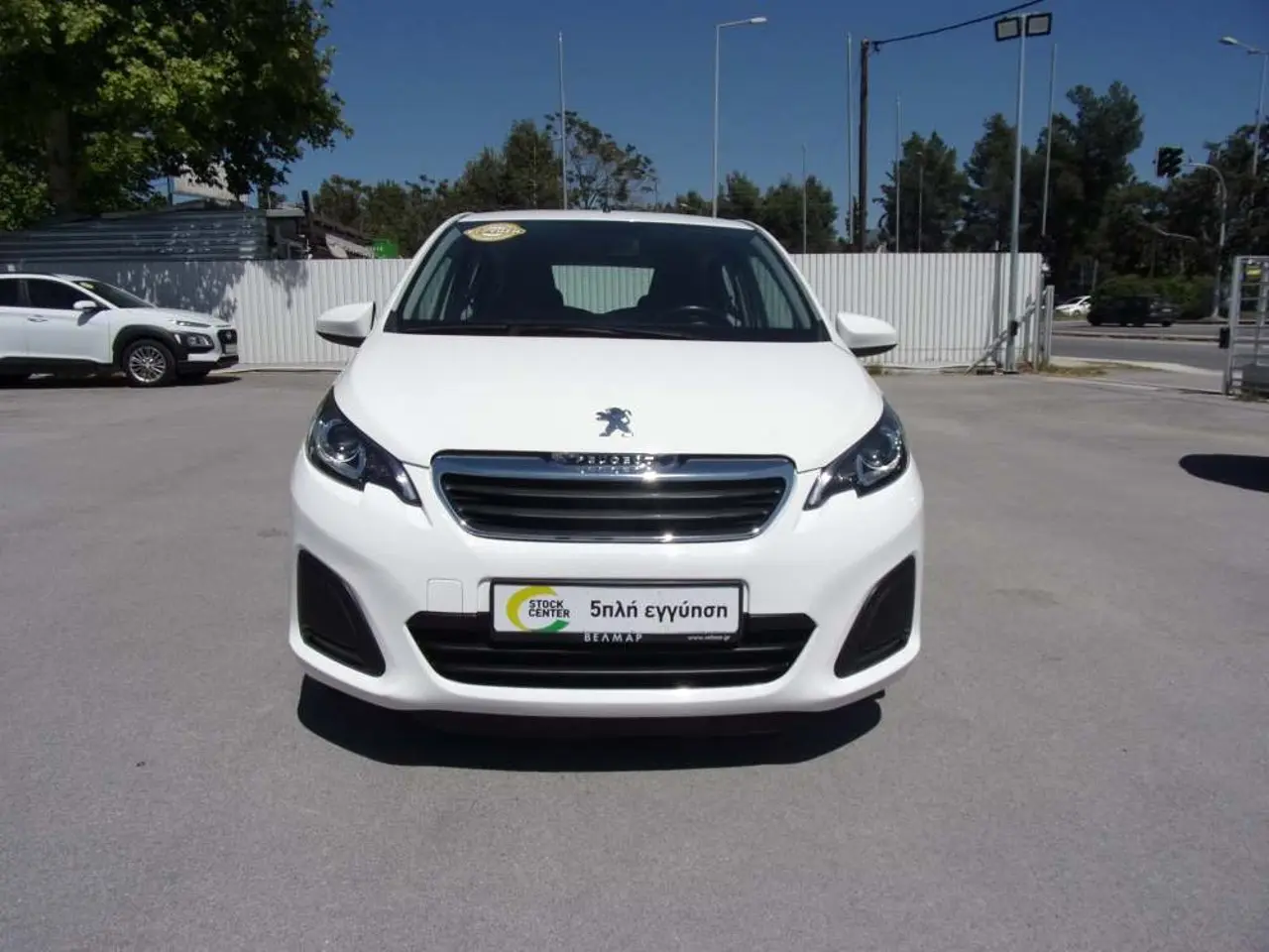 Peugeot 108 - View 2