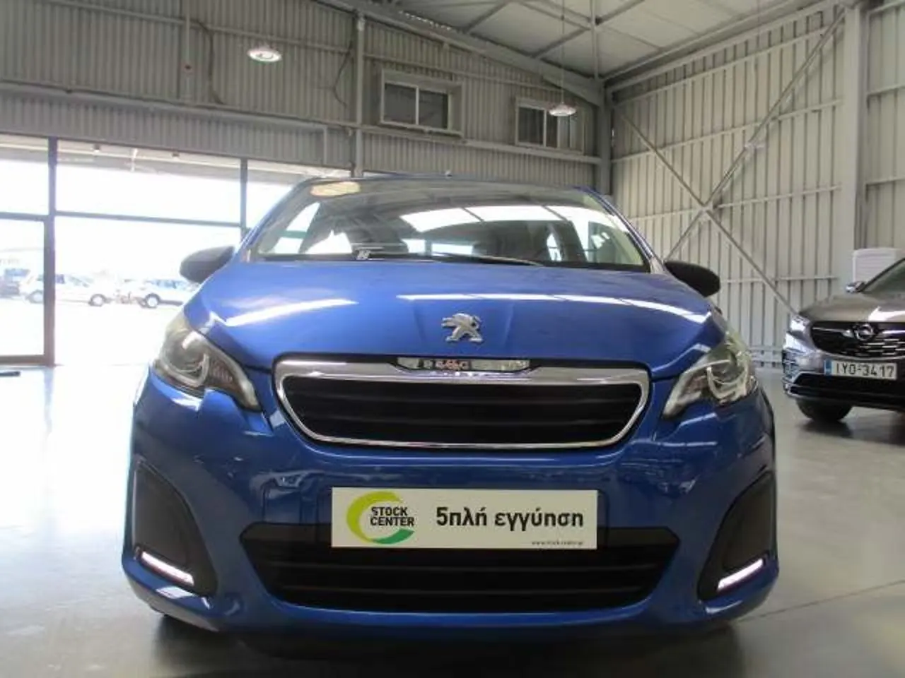 Peugeot 108 - View 2