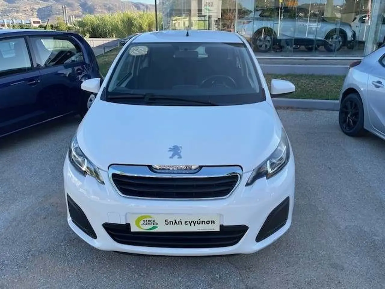 Peugeot 108 - View 2