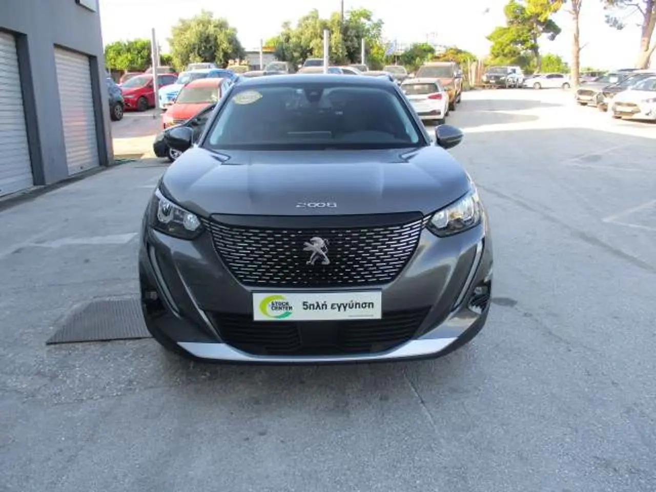 Peugeot 2008 - View 2