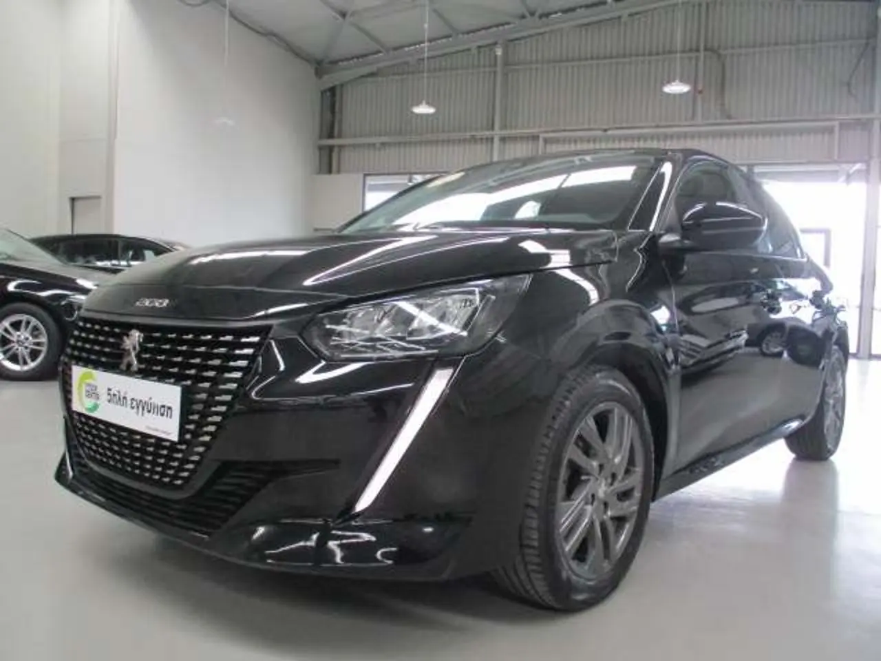 Peugeot 208 - View 3