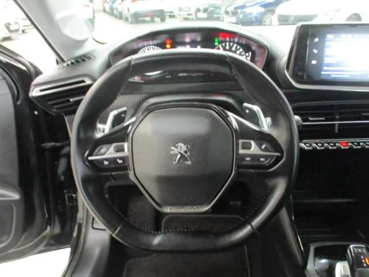 https://cdn.autoq.gr/websites/stock-center.gr/images/vehicles/peugeot-208-5-hronia-eggyisi-active-mayro-2021/img_7951.jpg