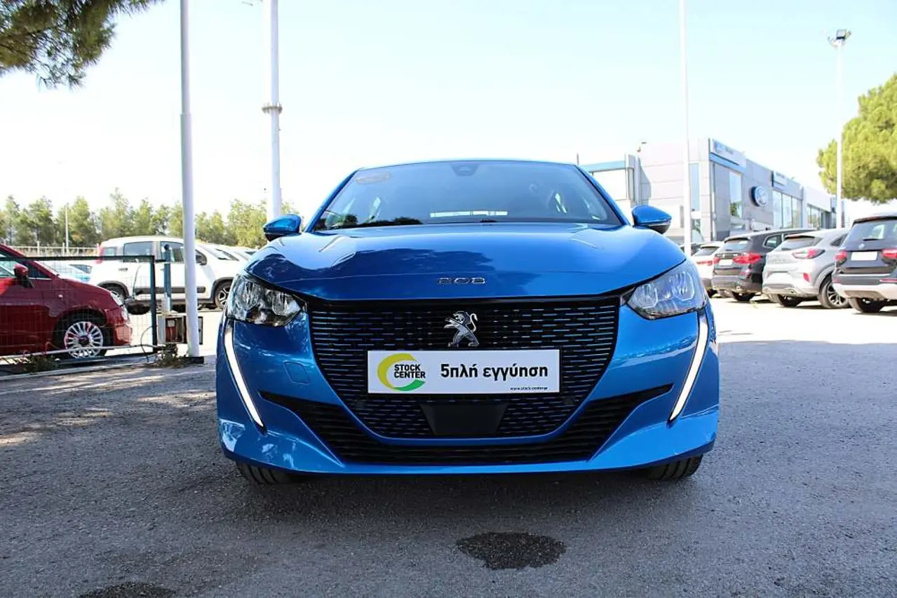Peugeot 208 - View 2