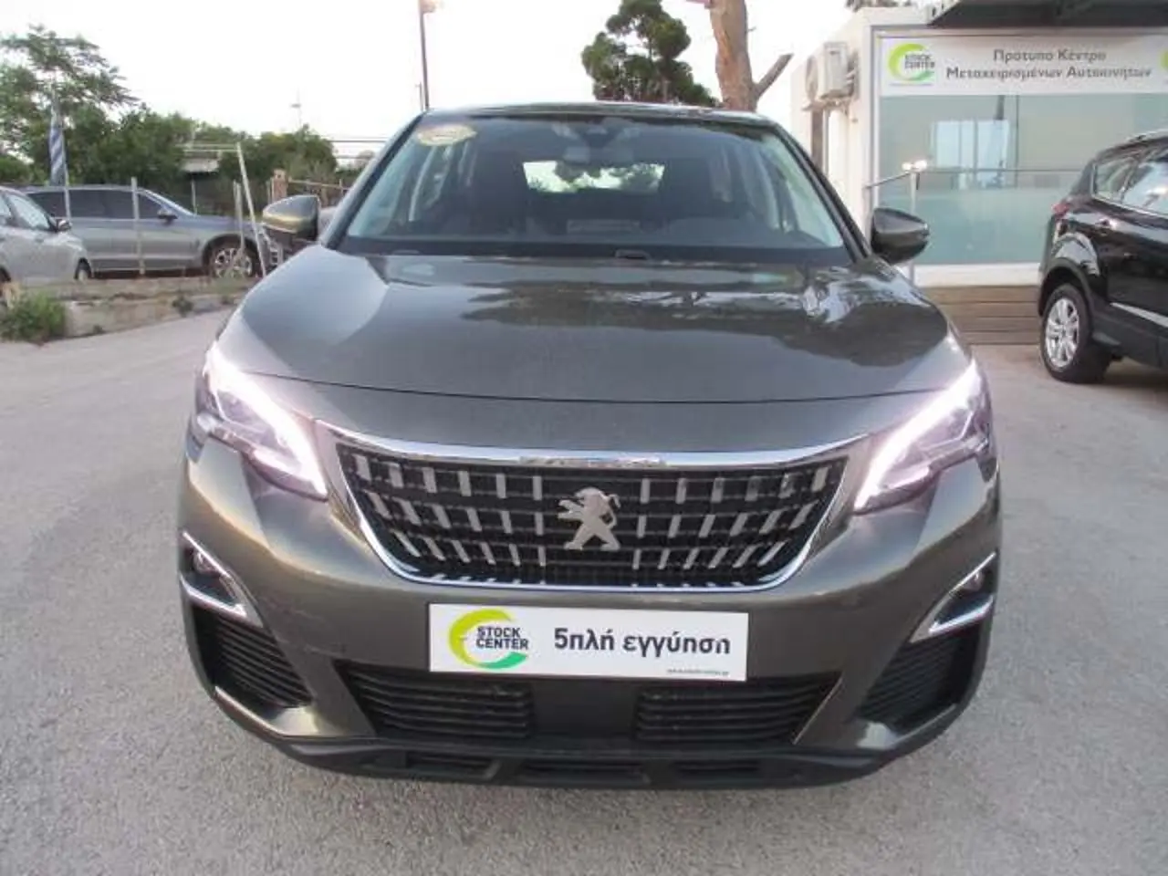 Peugeot 3008 - View 2
