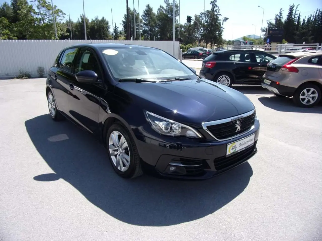 Peugeot 308 - View 1