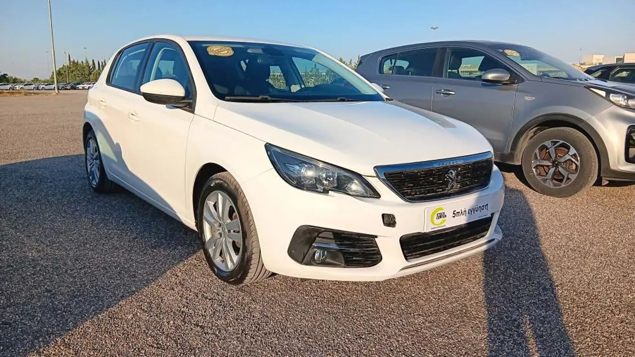 Peugeot 308 - View 2