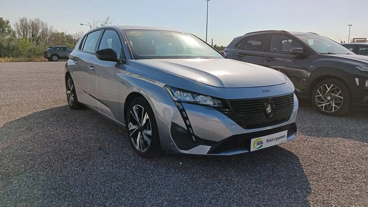 Peugeot 308 - View 1