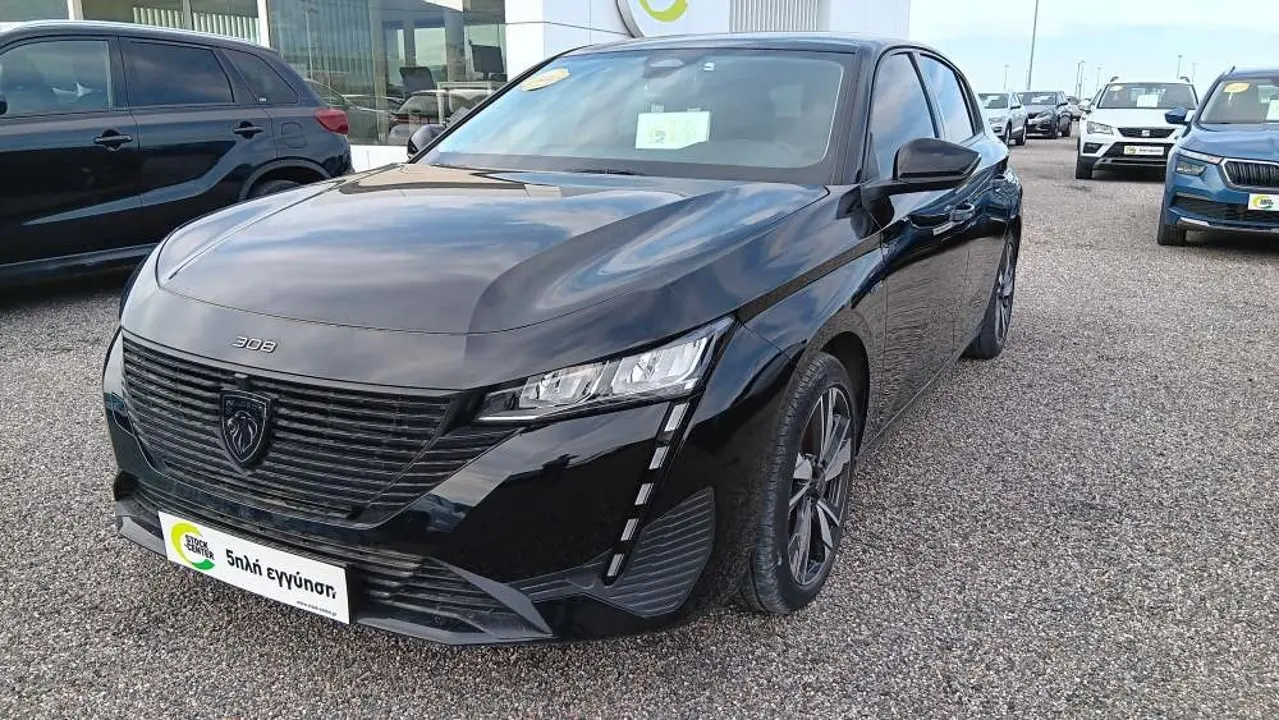 Peugeot 308 - View 3