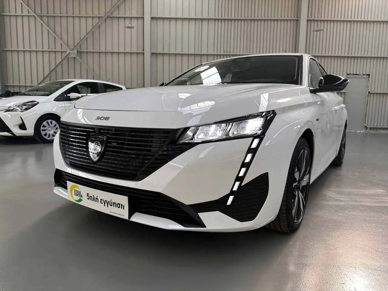 Peugeot 308 - View 3