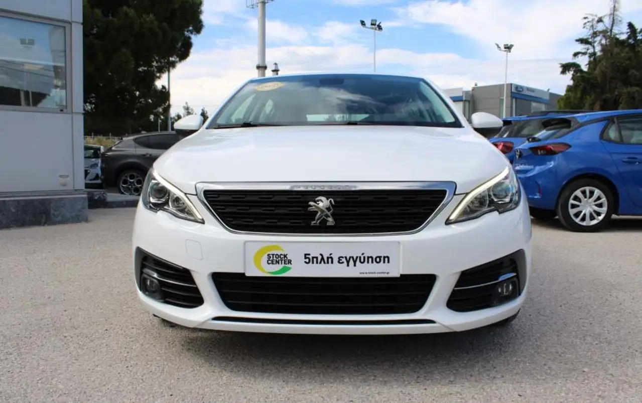 Peugeot 308 - View 2