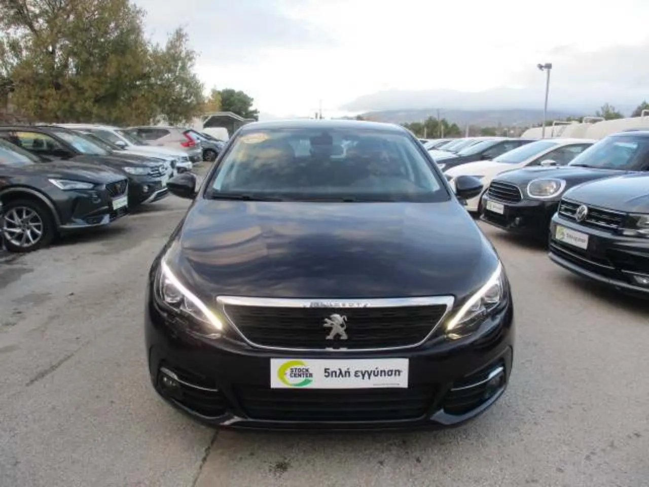 Peugeot 308 - View 2