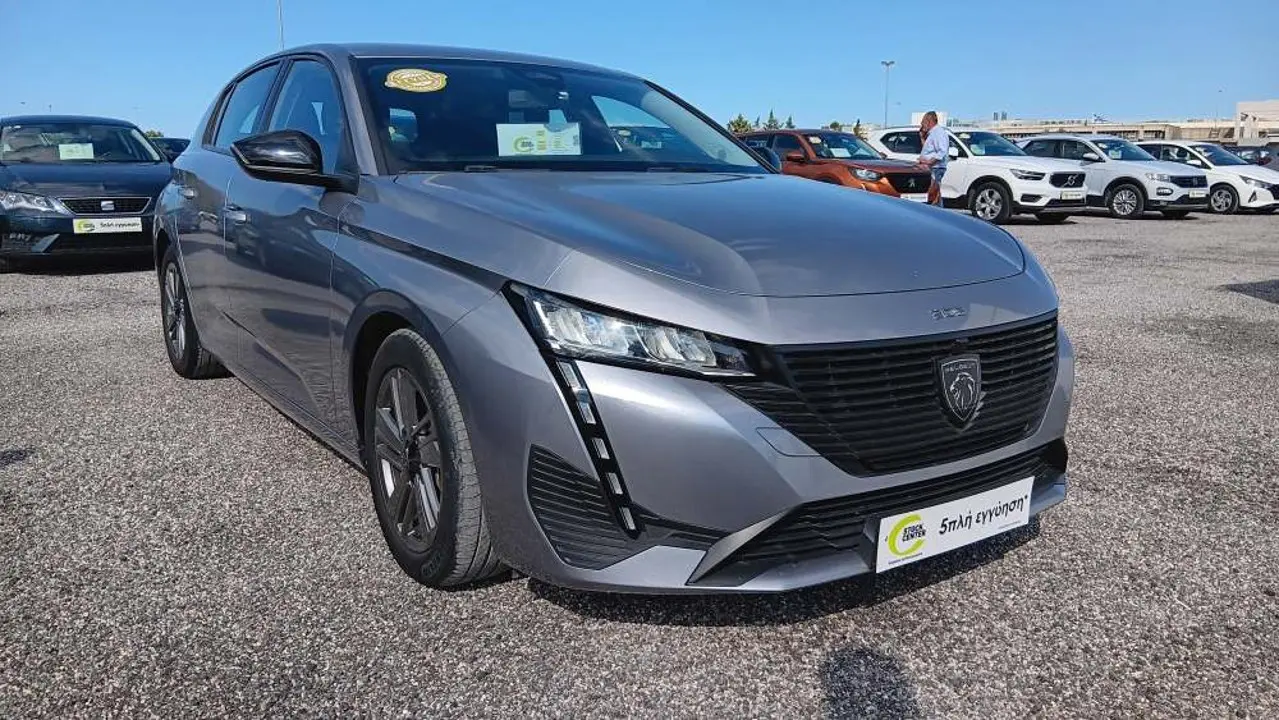 Peugeot 308 - View 2