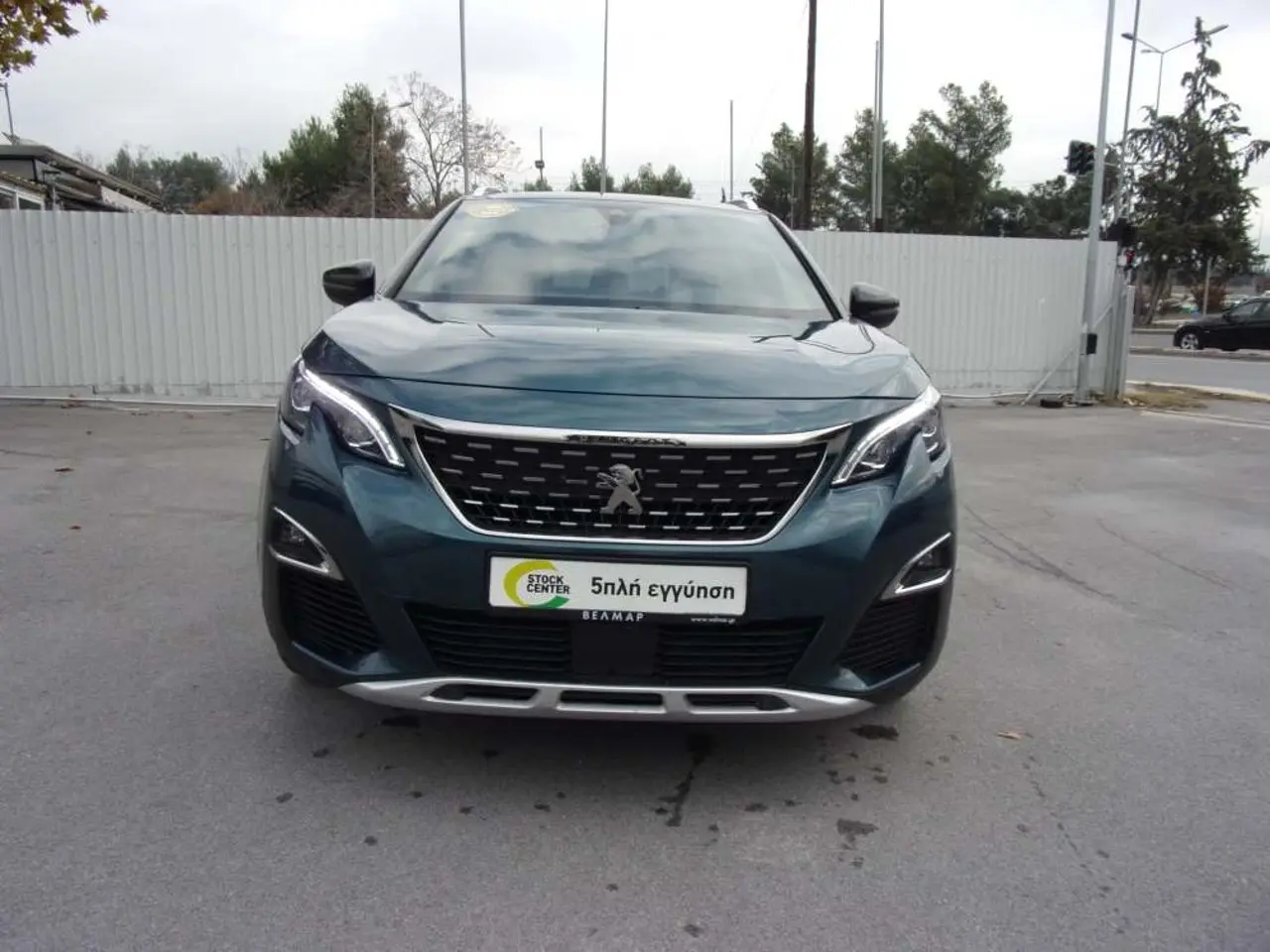 Peugeot 5008 - View 2