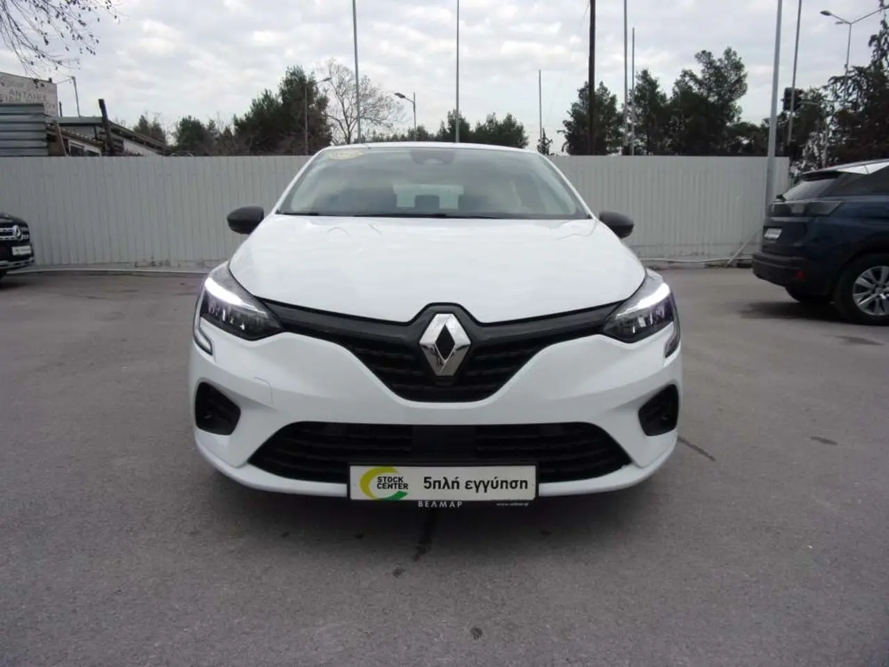 Renault Clio - View 2