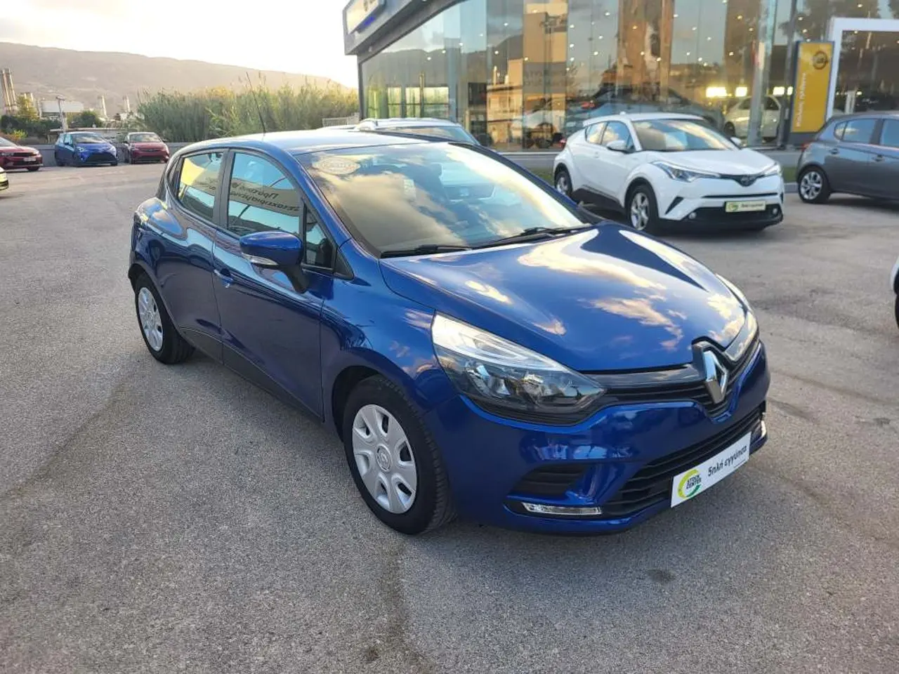 Renault Clio - View 1