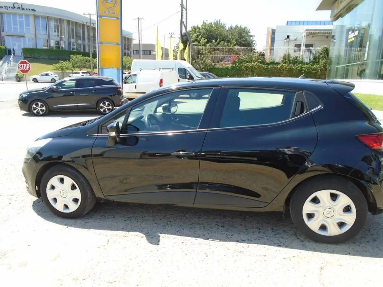 Renault Clio - View 3