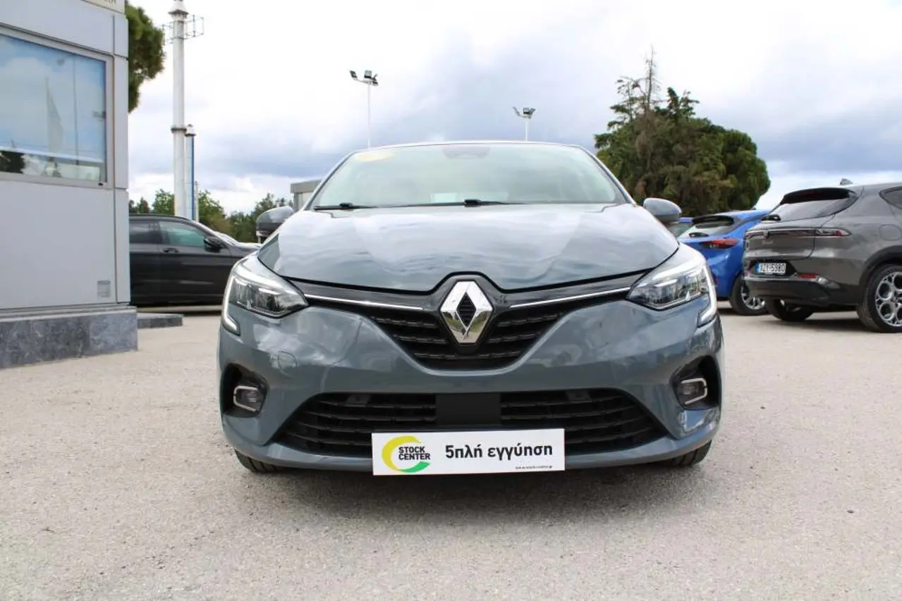 Renault Clio - View 2