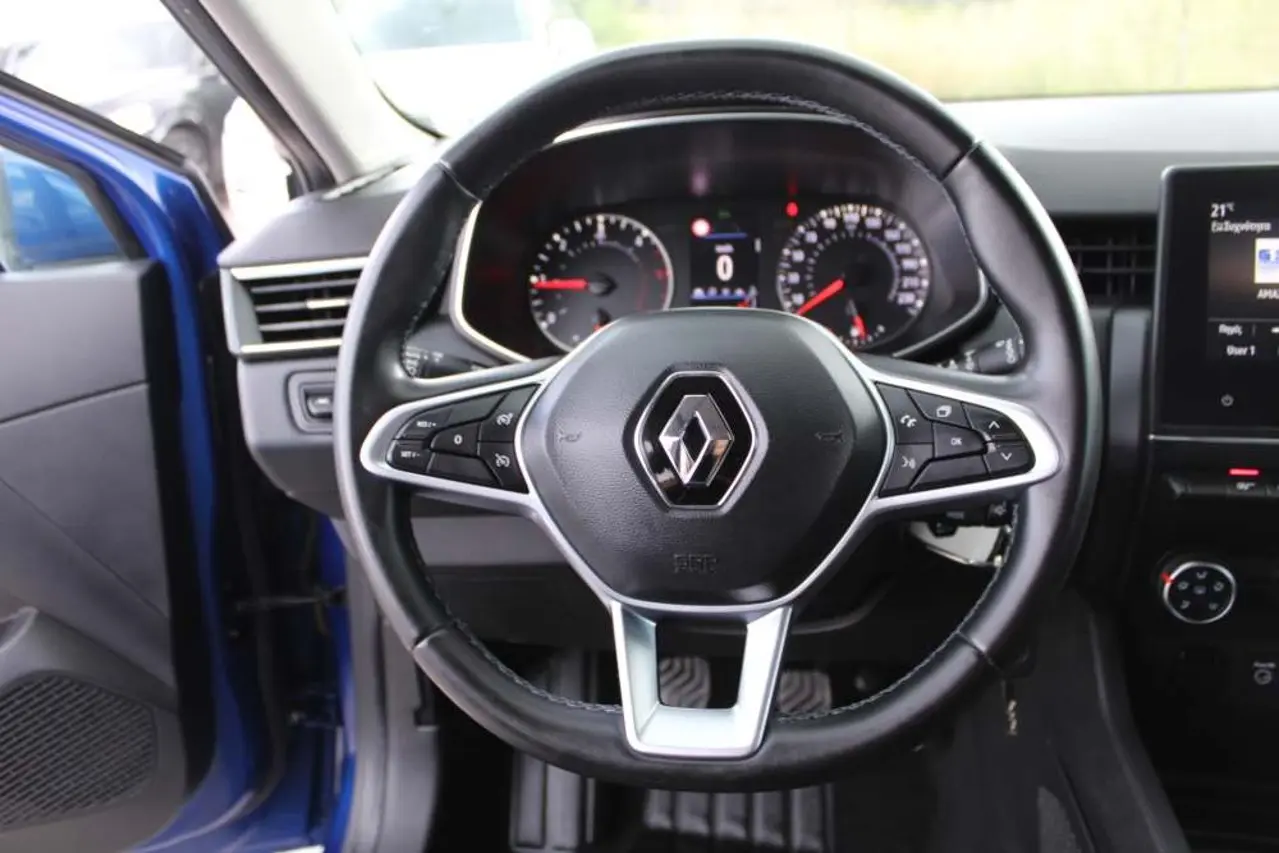 https://cdn.autoq.gr/websites/stock-center.gr/images/vehicles/renault-clio-5-hronia-eggyisi-expression-diesel-mple-2019/renault-clio-xee5475-10.jpg