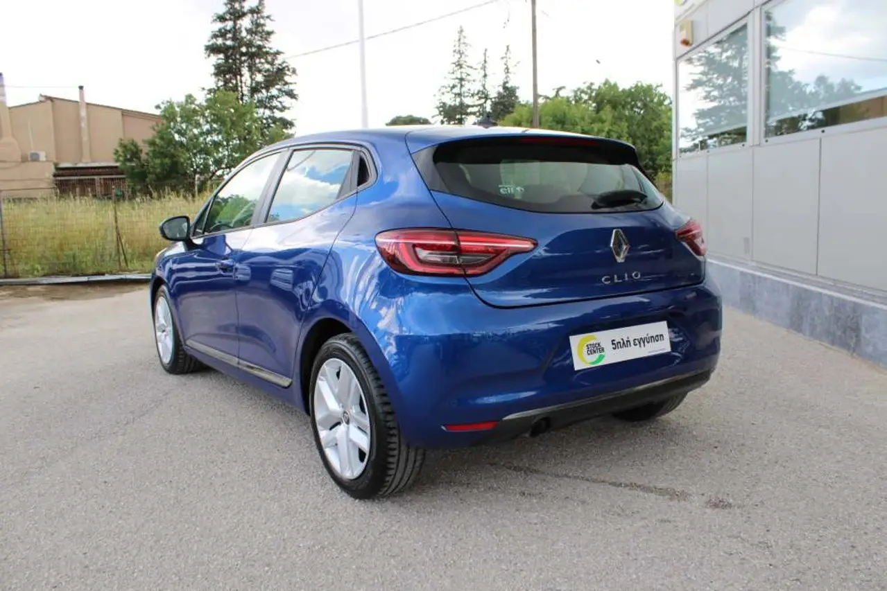 https://cdn.autoq.gr/websites/stock-center.gr/images/vehicles/renault-clio-5-hronia-eggyisi-expression-diesel-mple-2019/renault-clio-xee5475-4.jpg
