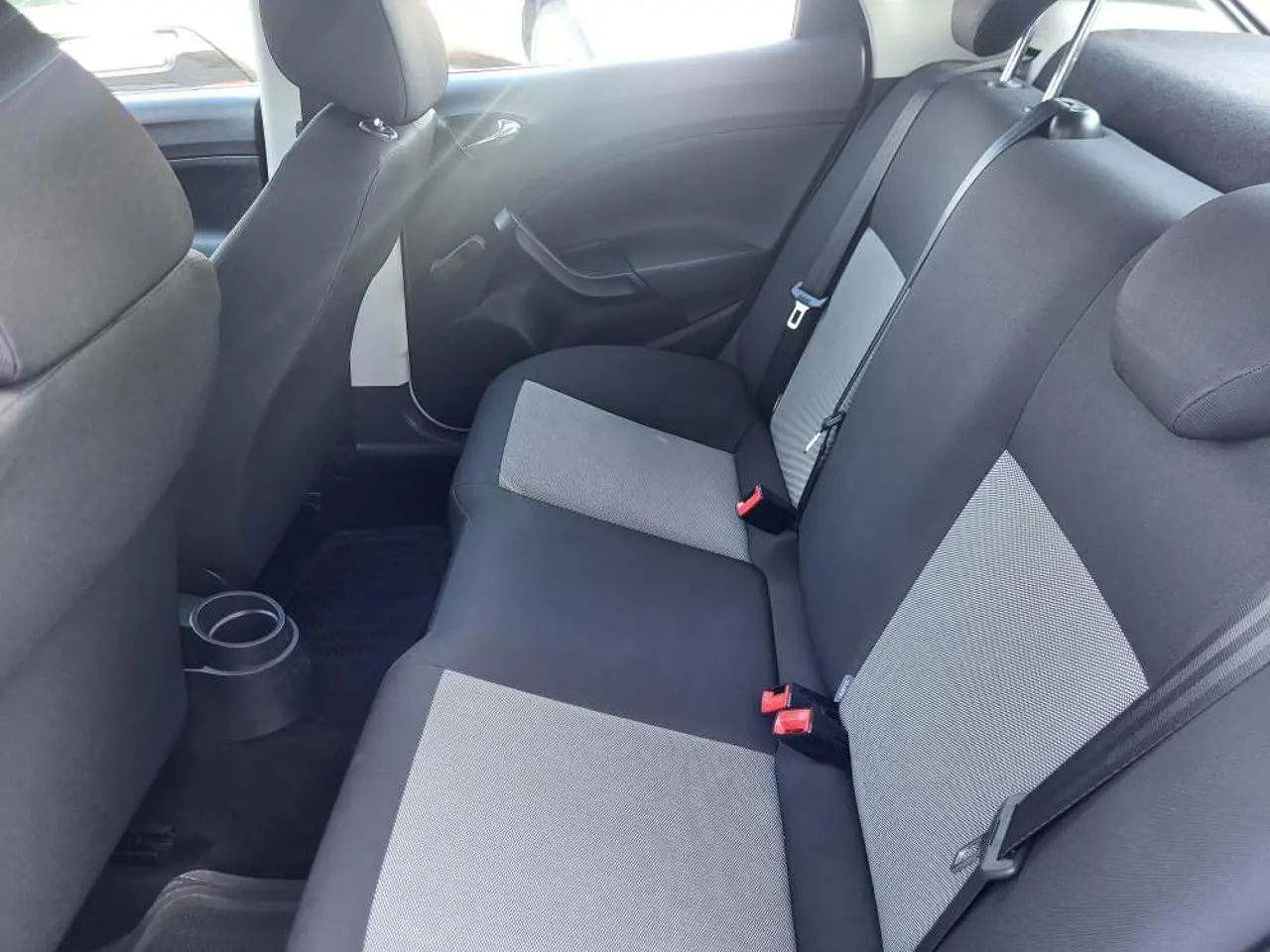 https://cdn.autoq.gr/websites/stock-center.gr/images/vehicles/seat-ibiza-5-hronia-eggyisi-ibiza-10-style-75hp-benz-aspro-2017/20241113_135538.jpg