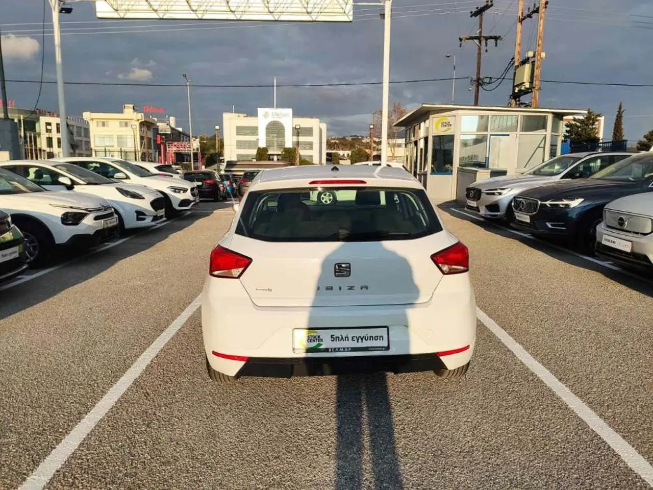 https://cdn.autoq.gr/websites/stock-center.gr/images/vehicles/seat-ibiza-5-hronia-eggyisi-refer-tsi-dsg-aspro-2020/img_5533.jpeg