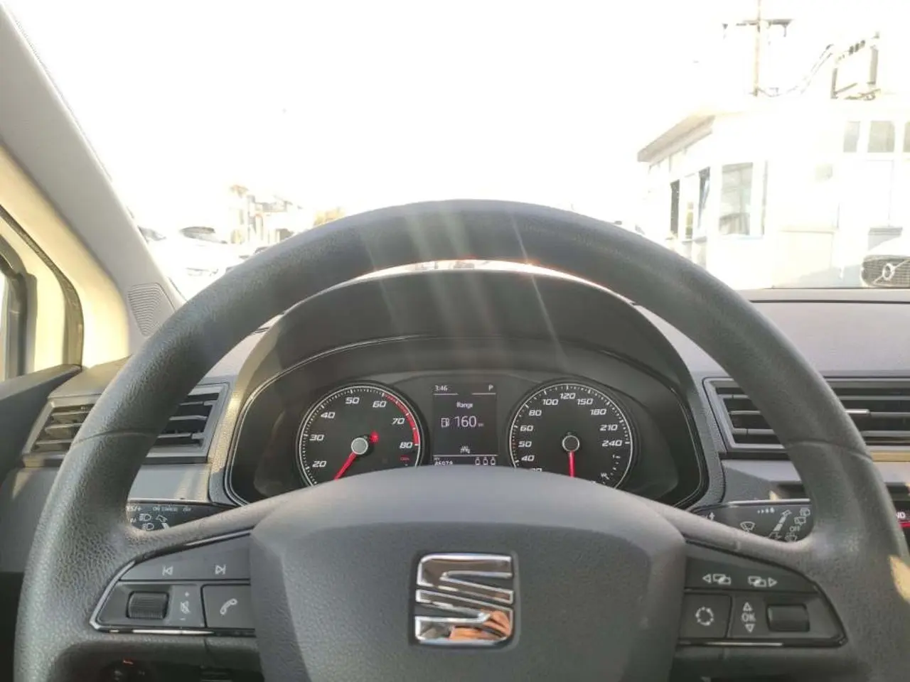 https://cdn.autoq.gr/websites/stock-center.gr/images/vehicles/seat-ibiza-5-hronia-eggyisi-refer-tsi-dsg-aspro-2020/img_5539.jpeg