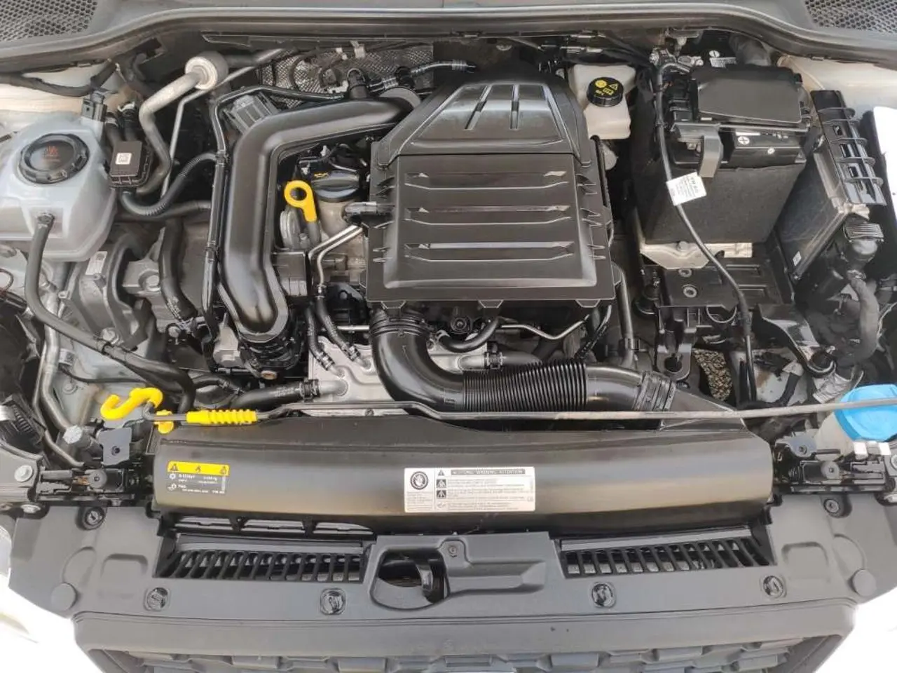 https://cdn.autoq.gr/websites/stock-center.gr/images/vehicles/seat-ibiza-5-hronia-eggyisi-refer-tsi-dsg-aspro-2020/img_5548.jpeg