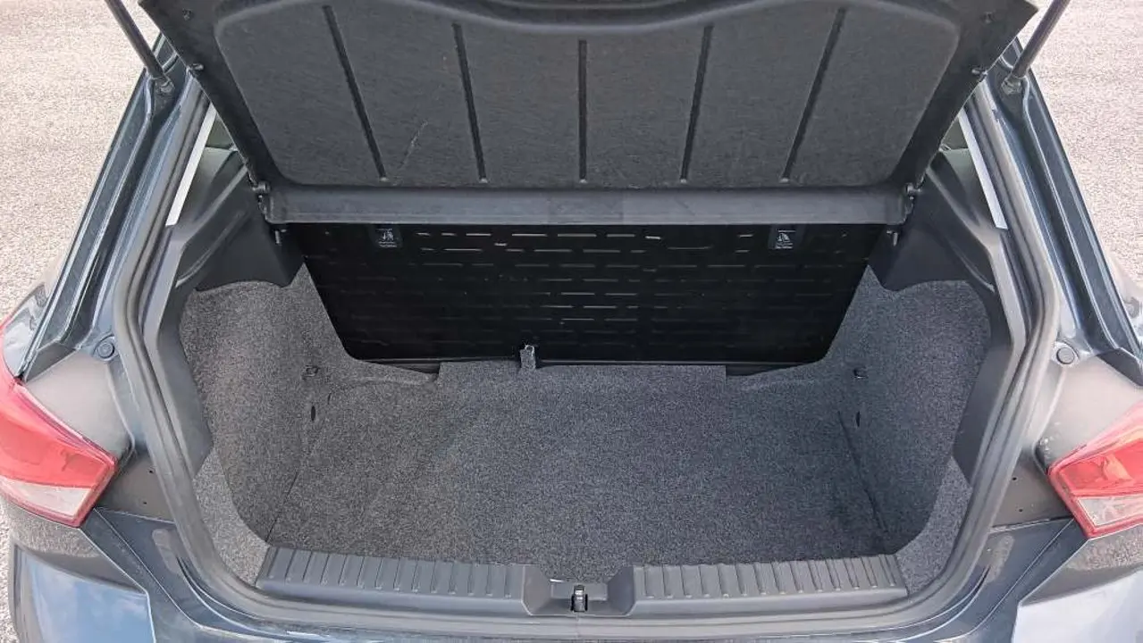 https://cdn.autoq.gr/websites/stock-center.gr/images/vehicles/seat-ibiza-5-hronia-eggyisi-reference-gkri-2021/20250528_165601.jpg