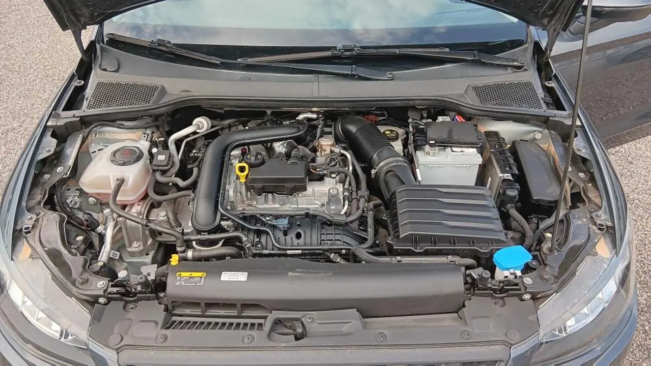 https://cdn.autoq.gr/websites/stock-center.gr/images/vehicles/seat-ibiza-5-hronia-eggyisi-reference-gkri-2021/20250528_165643.jpg