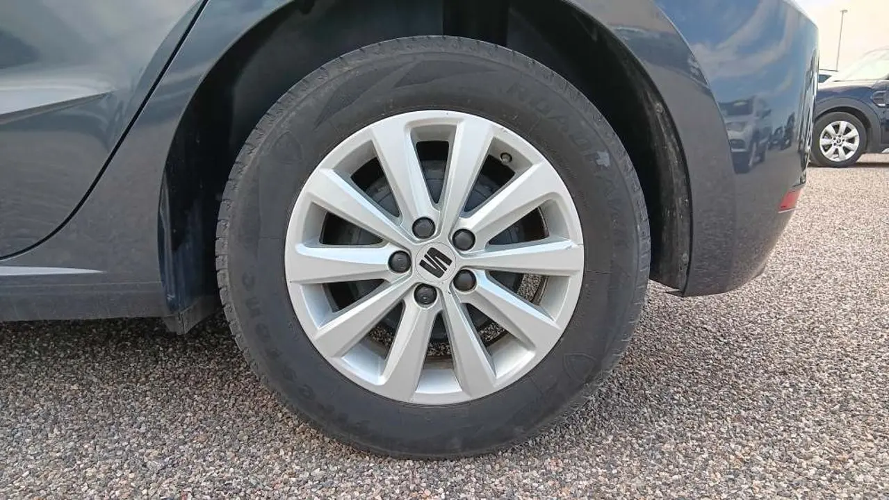 https://cdn.autoq.gr/websites/stock-center.gr/images/vehicles/seat-ibiza-5-hronia-eggyisi-reference-gkri-2021/20250528_165702.jpg