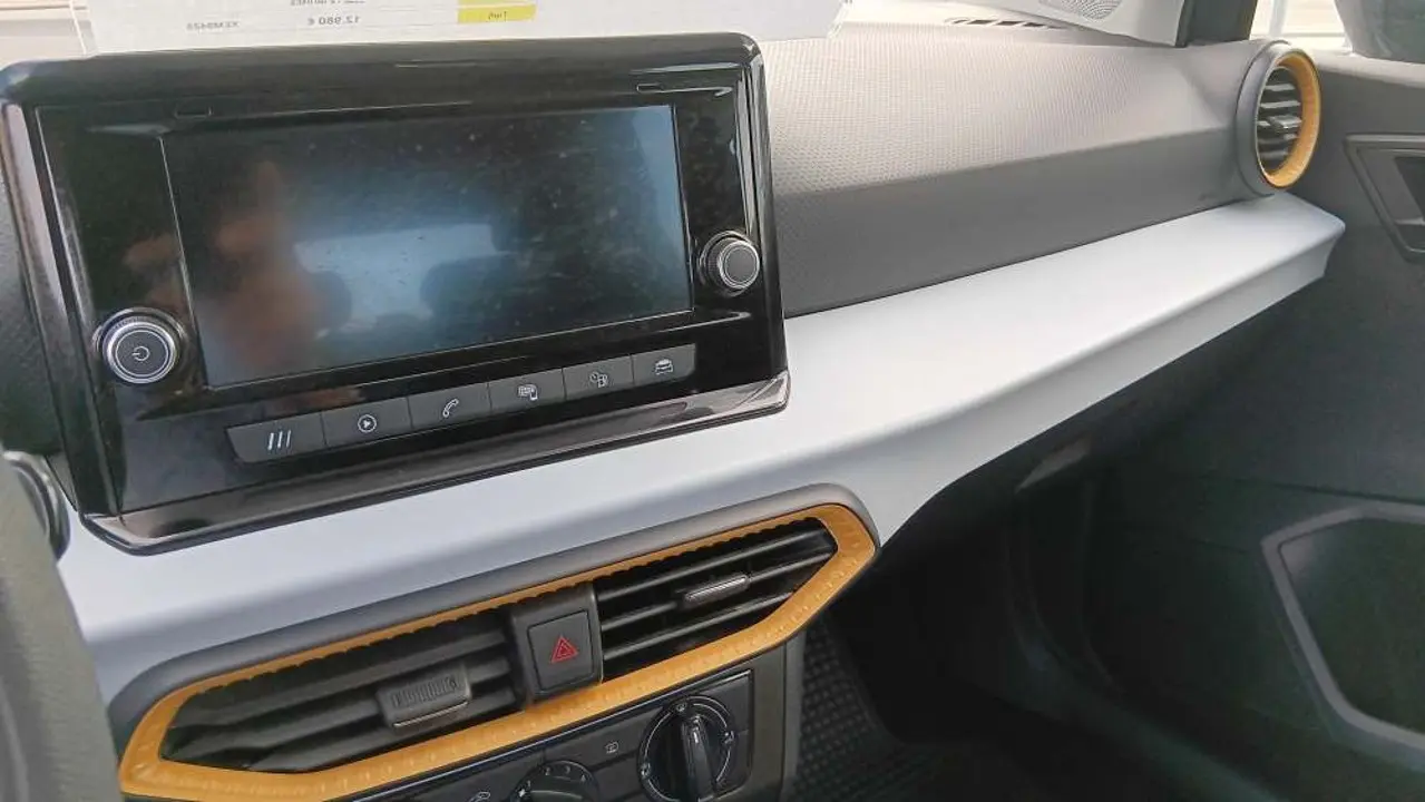 https://cdn.autoq.gr/websites/stock-center.gr/images/vehicles/seat-ibiza-5-hronia-eggyisi-reference-gkri-2021/20250528_165902.jpg